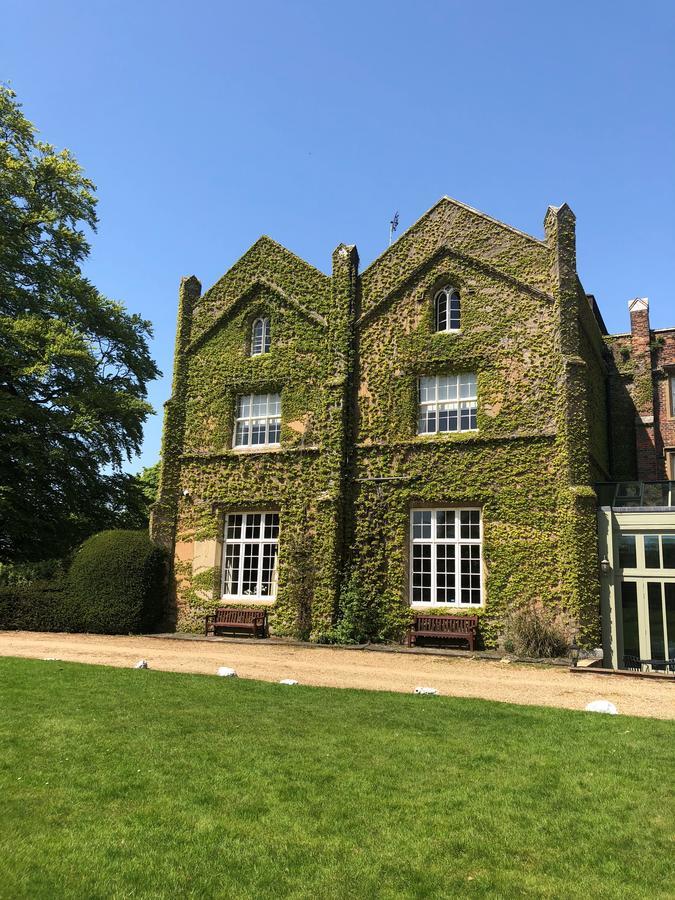 Offley Place Hotel Hitchin Exterior photo